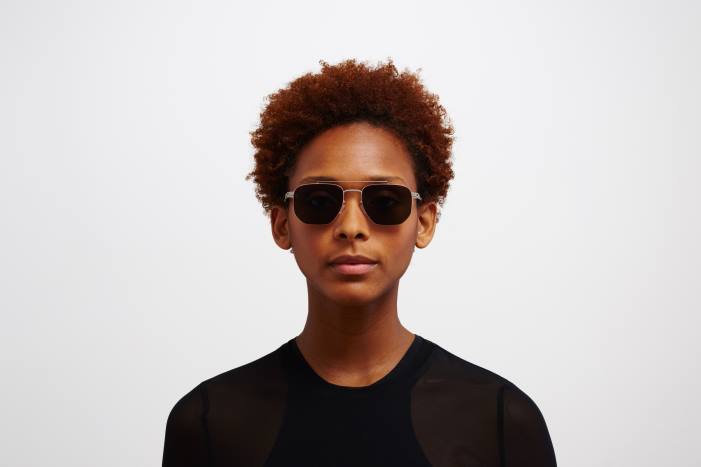 stel: mat sølv|linse: leica g15 solid + røde kanter ml05 MYKITA F0JJ74 leica