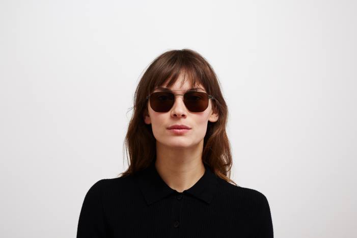 stel: skinnende grafit/safarigrøn|linse: leica brun polariseret ml05 MYKITA F0JJ73 leica