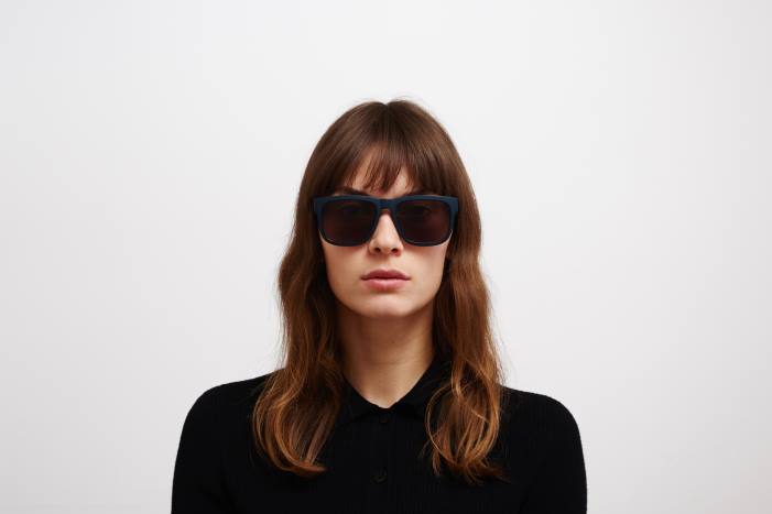 stel: md34 indigo|linse: brun solid bølge MYKITA F0JJ152 mylon